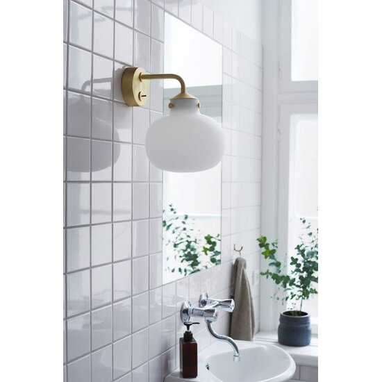 Wandleuchte opalweißes Glas mit weißem Textilkabel, E27-Fassung, IP20, Höhe 25,7 cm, Durchmesser 20 cm
