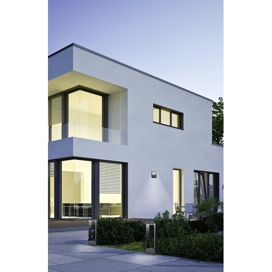 Ganges lampadaire extérieur LED, triangulaire, 9W, 3000K, 1000 lumens, IP54, aluminium moulé, anthracite