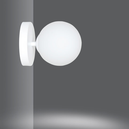 Emibig Emibig Aplique de pared blanca Odder con 1 bombilla de vidrio blanco E14 - Ideal para crear un ambiente acogedor