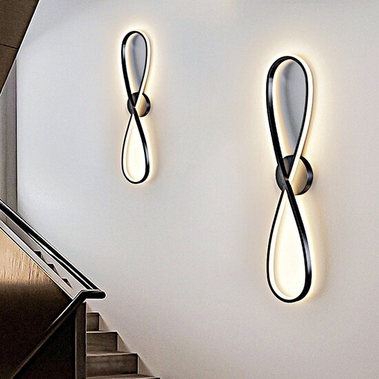 Homelighting Infinito SE LED 30 - Lámpara de pared moderna para una iluminación elegante