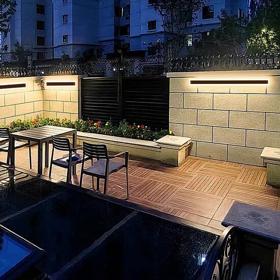 Homelighting Axis SE LED 100 - Perfect outdoor lighting for any space