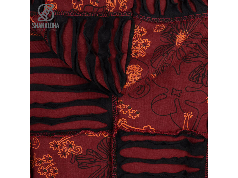 Shakaloha W Petunia RedBlackHybiscus