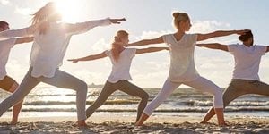 Wat zijn goede yoga poses voor beginners?
