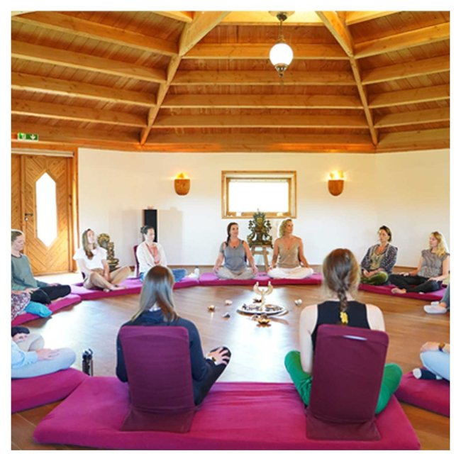 Sisterhood & Self Love Retreat * Datum & Prijs: To Be Announced