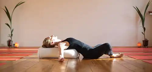 yoga-bolster