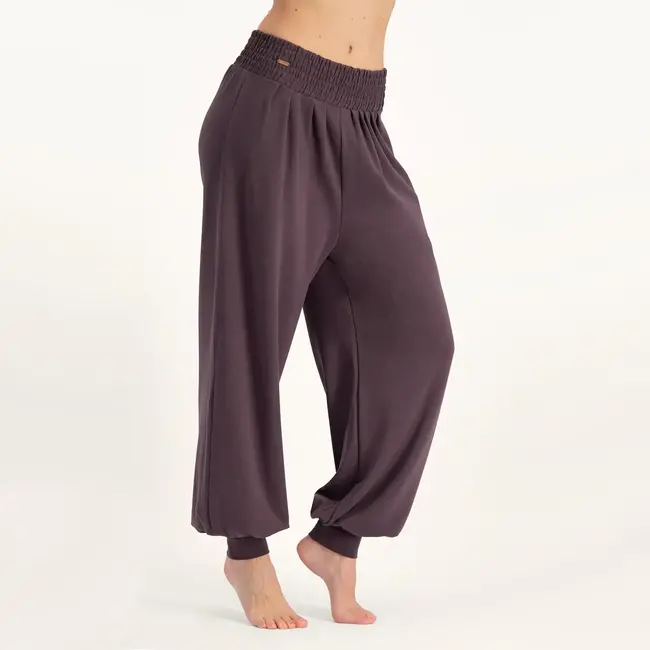 Jaya │Eco Harem Pants │Berry