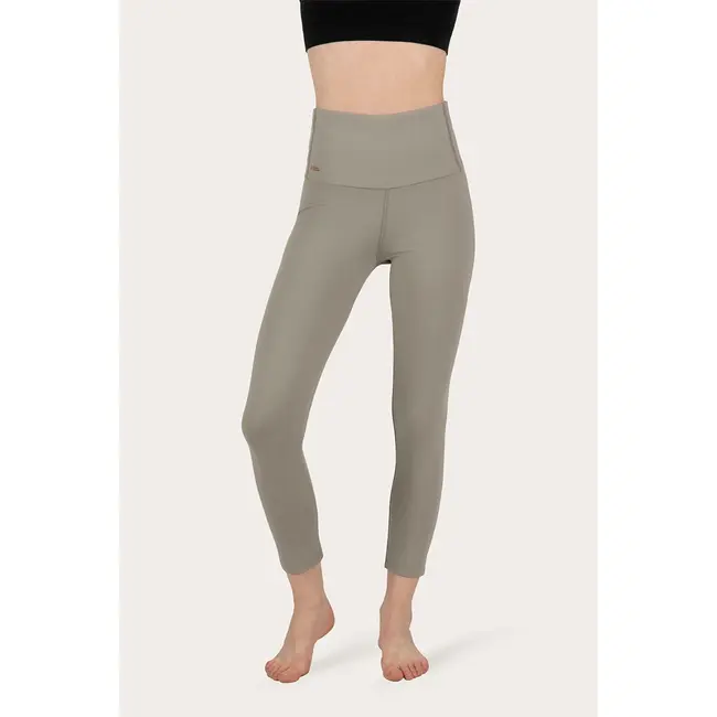 Surya 7/8 Yoga Legging │ Smokey Quartz