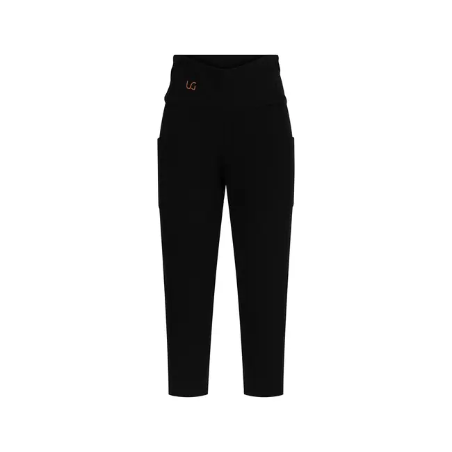Tara Yoga Capri Legging │ Onyx Black