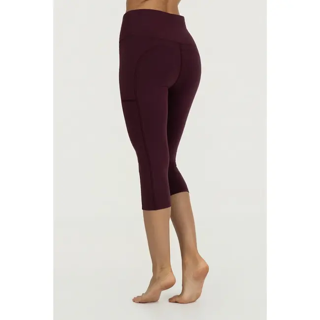 Tara Yoga Capri-Leggings │Fig Lila
