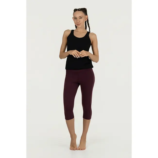 Tara Yoga Capri-Leggings │Fig Lila