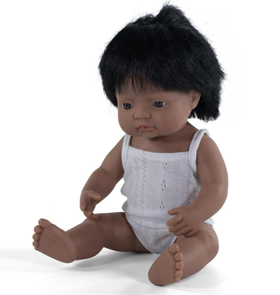 Miniland poppen Miniland Puppe Junge Hispanic 38 cm