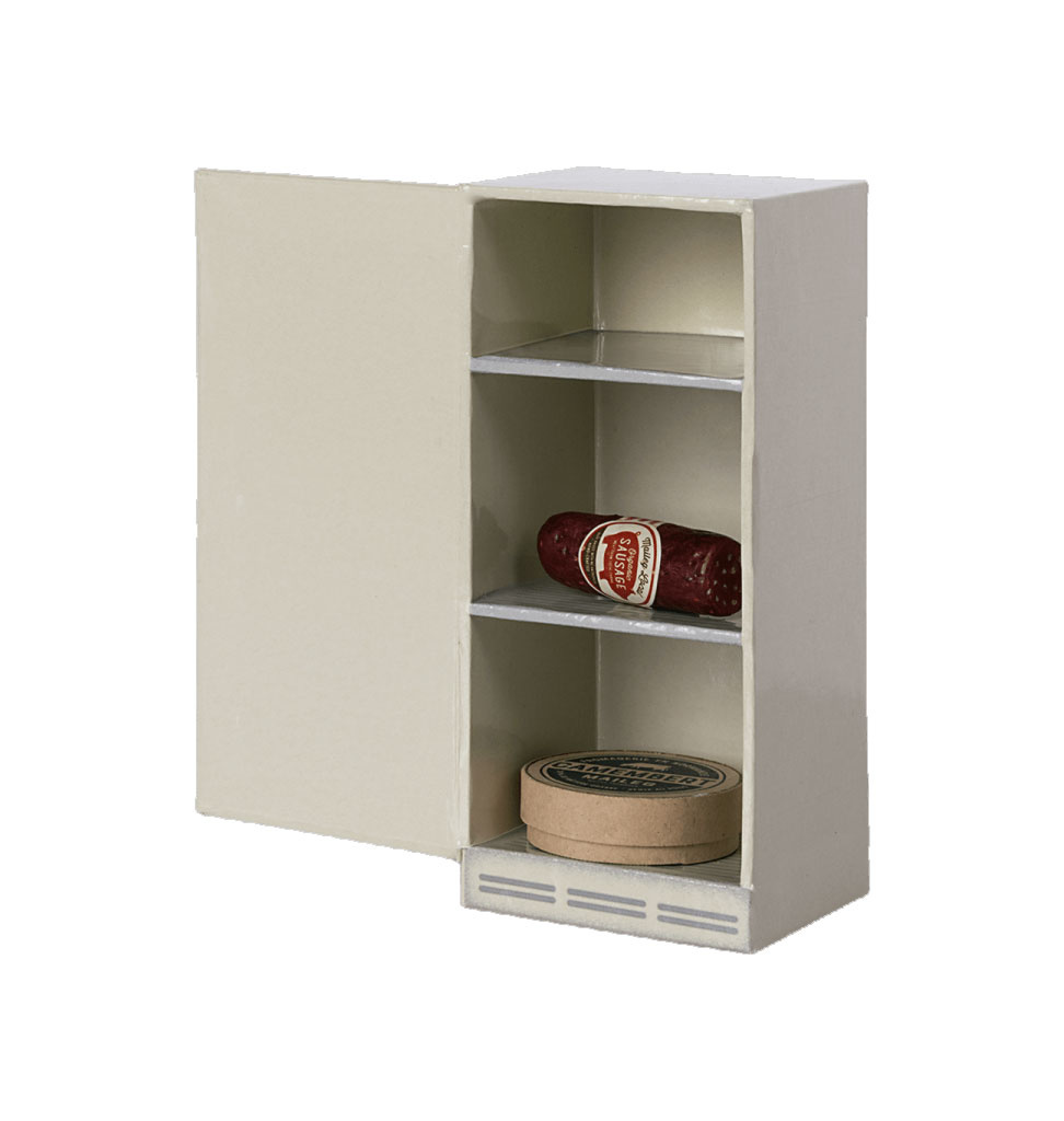 Maileg Maileg Kühlschrank für die kleinen Mäuse mit Wurst und Camembert