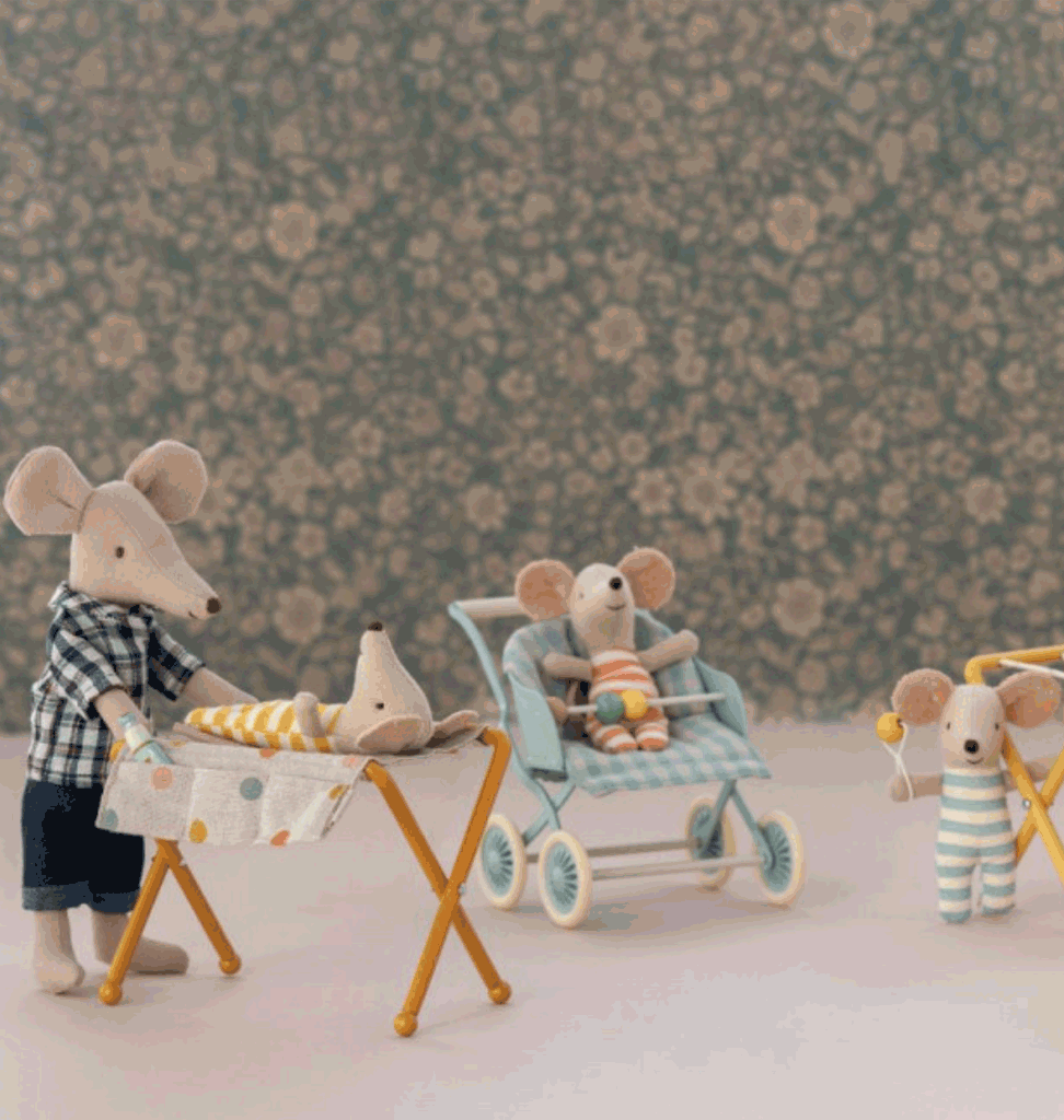 Maileg Maileg nursery table for the baby mice / ochre yellow