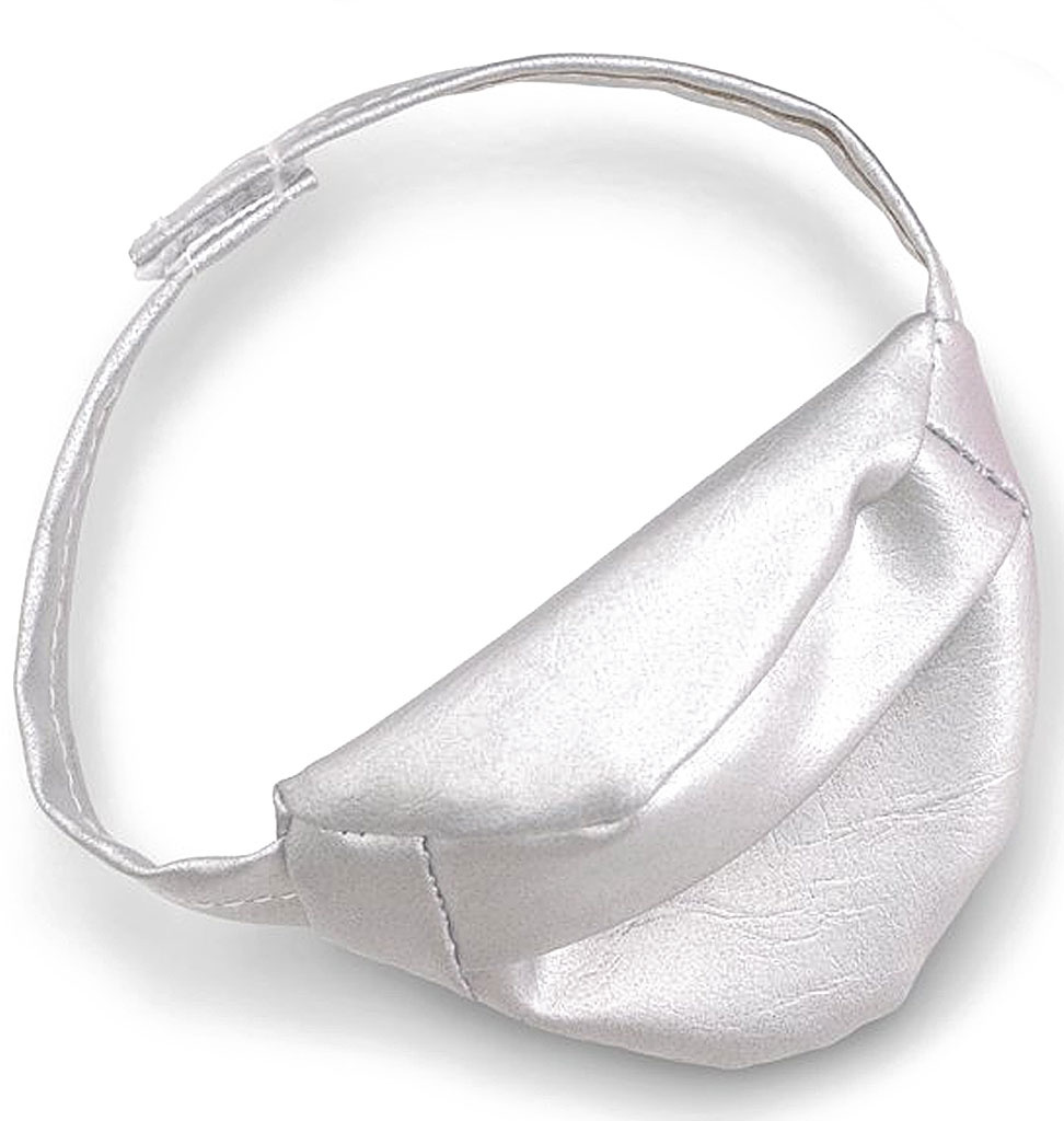 Silver hip bag for (AMIGAS) dolls