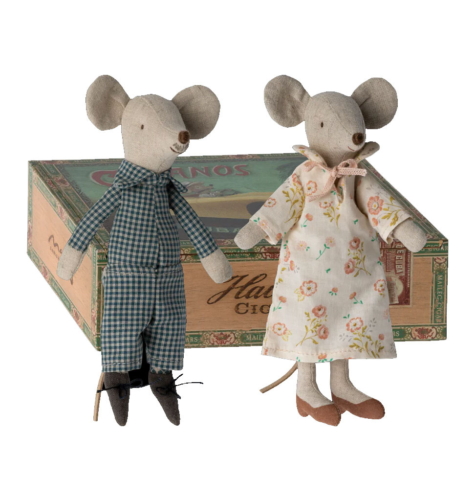 Maileg Maileg grandpa and grandma mouse in a cigar box / collection 2023