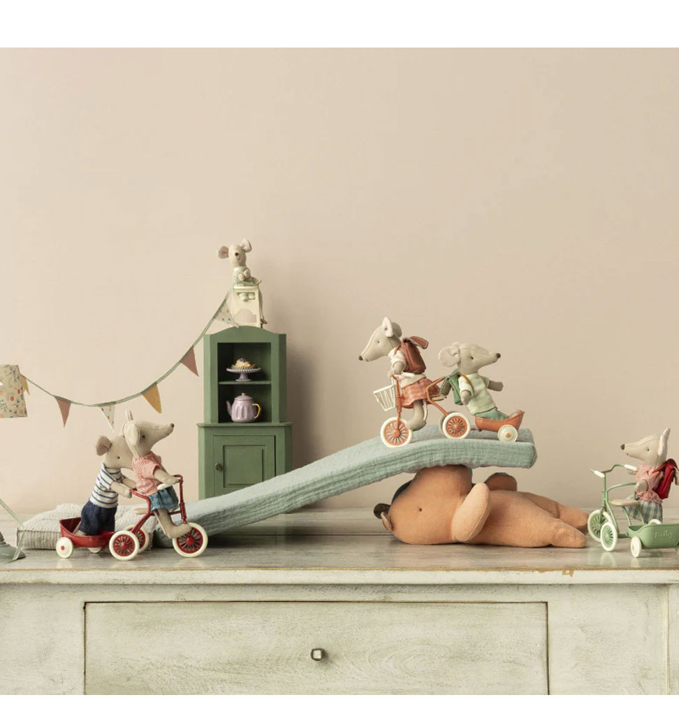 Maileg Maileg Dreirad mit Unterschlupf für die Mäuse / Farbe grün