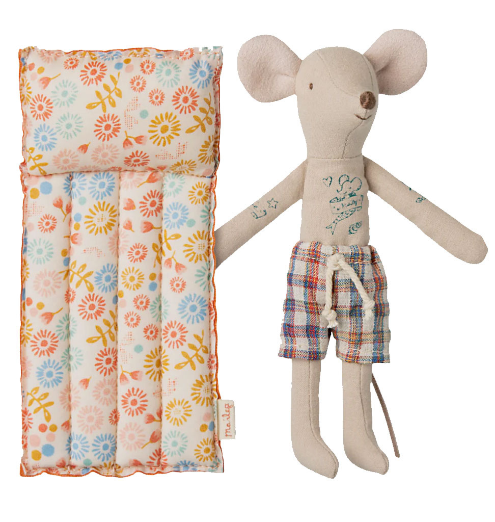 Maileg Maileg father beach mouse with air mattress