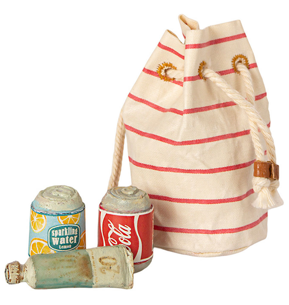 Maileg Maileg Strandtasche mit Sonnencreme und Softdrinks für die Mäuse