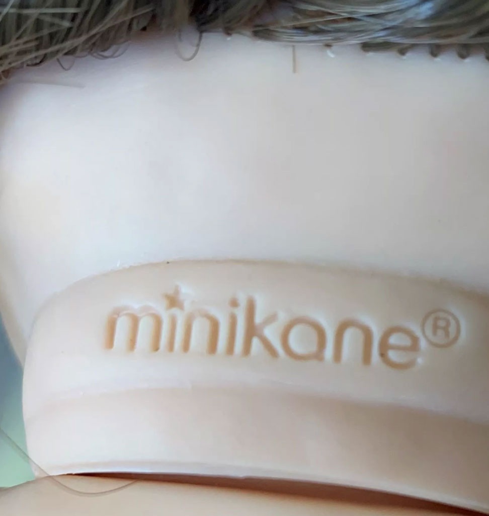 Minikane  Minikane staande pop Jade-Lou van 37 cm