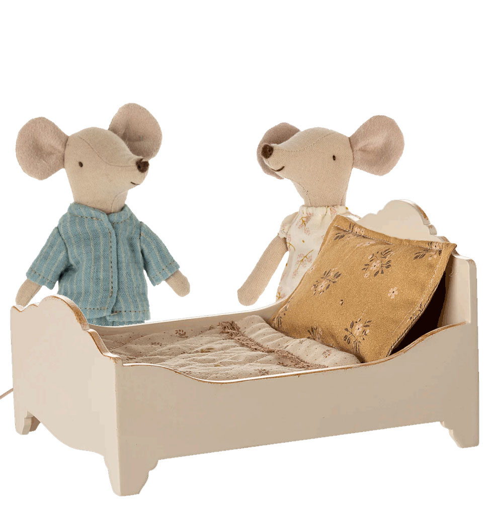 Maileg Maileg houten bed met beddengoed voor de muisjes / off white