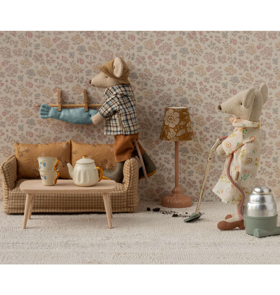 Maileg Maileg wooden coffee table / living room table for the mice