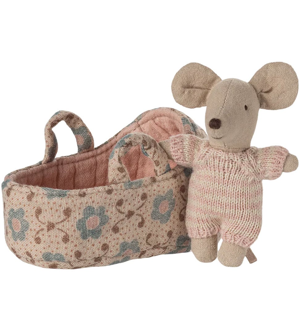 Maileg Maileg baby mouse in travel cradle / pink
