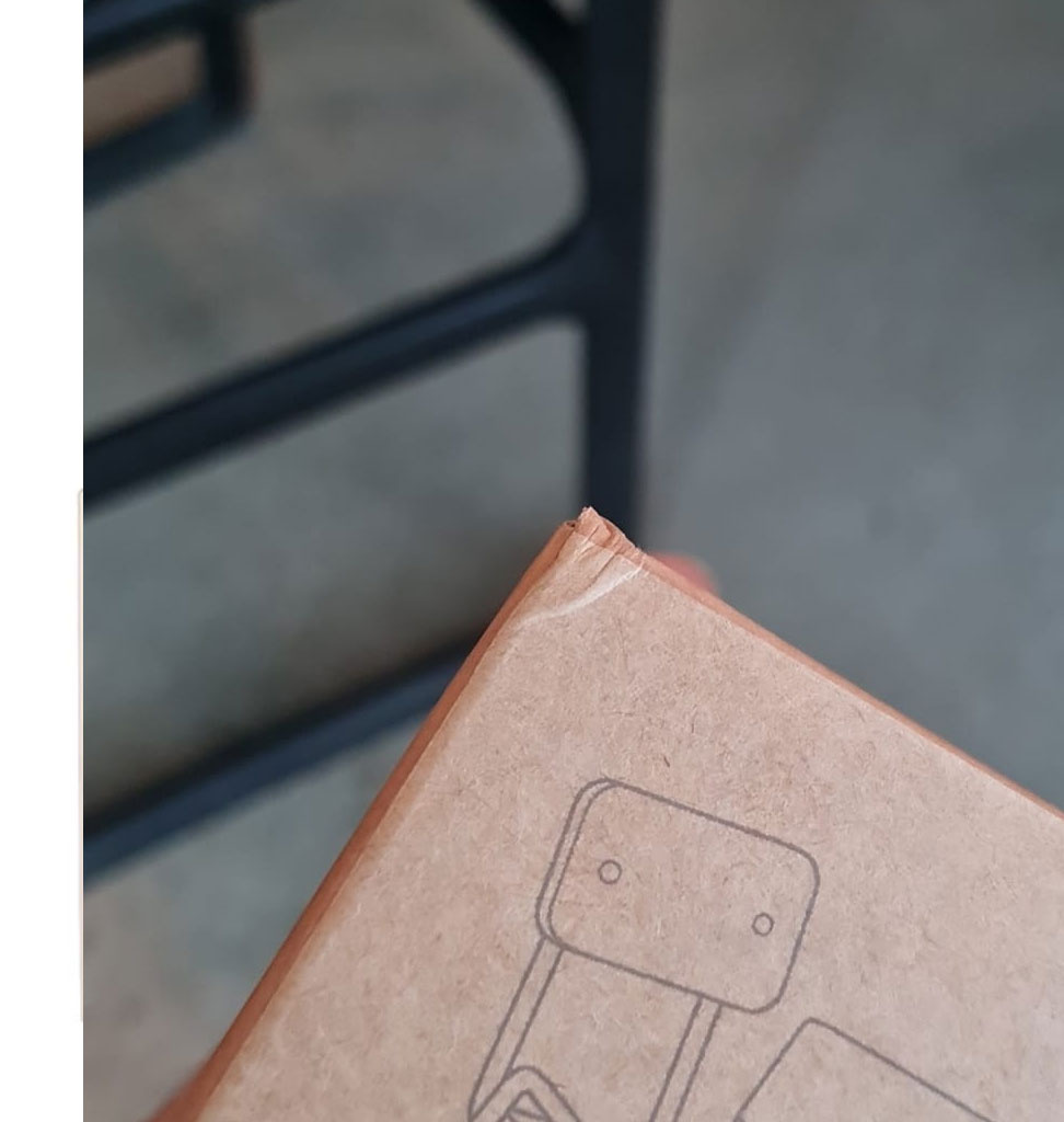 Maileg Maileg set tafel met twee stoelen voor de muisjes / dark powder / b-keuze