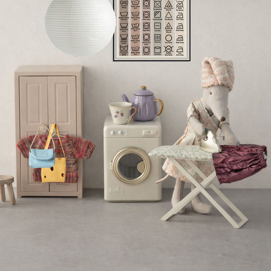 Maileg Maileg ironing board and iron for the mice