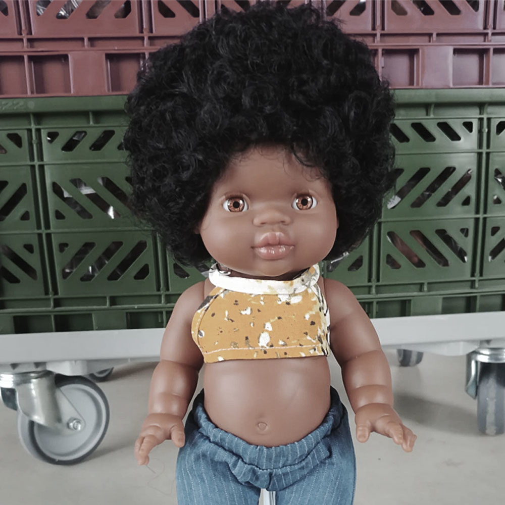 Paola Reina poppen Paola Reina Gordi doll Jahia with Minikane panties