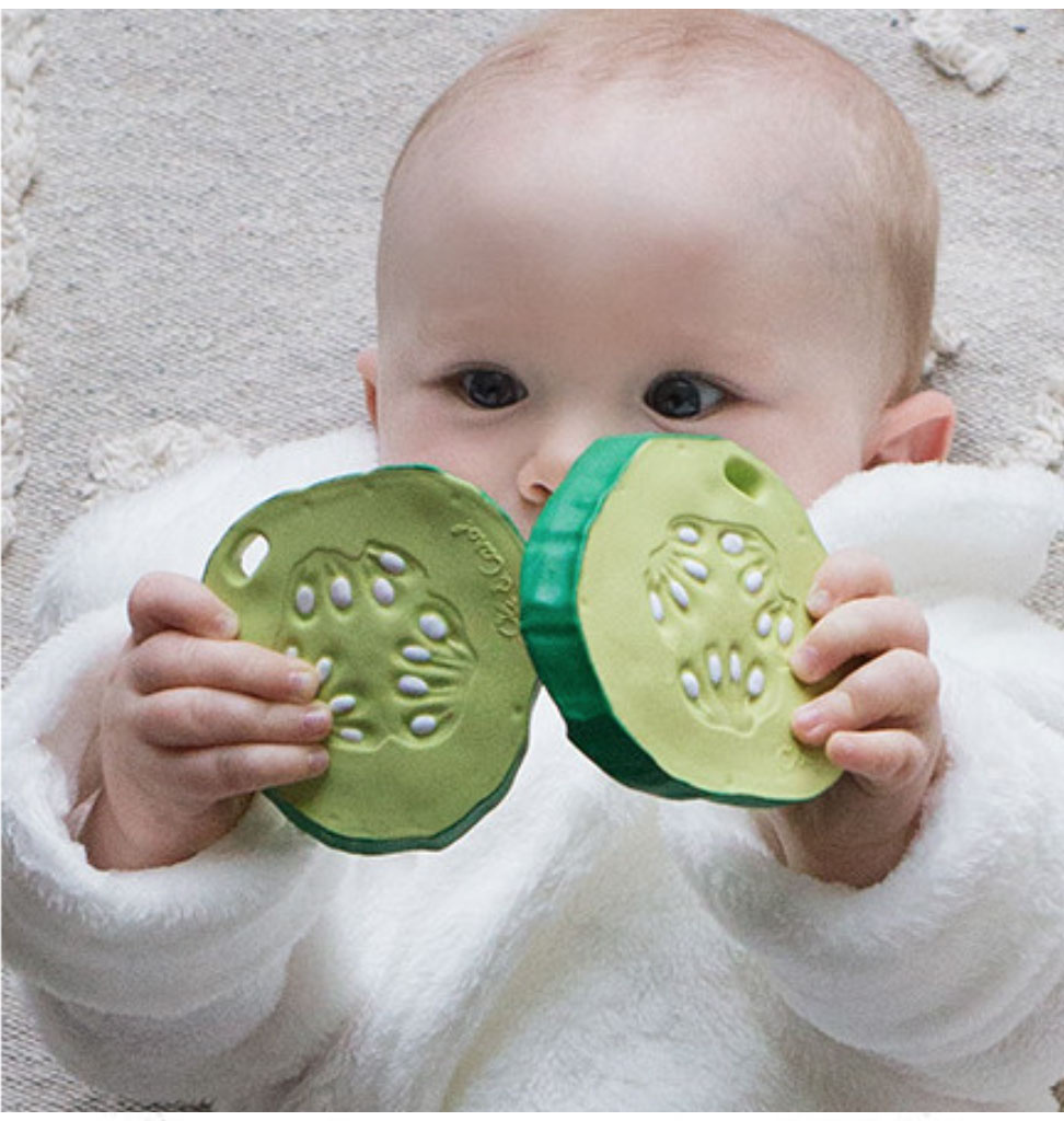 Oli and  Carol Oli & Carol Ramona radijs  en Pepino komkommer set