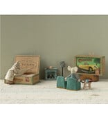 Maileg Maileg grandparents in a cigar box with bedding