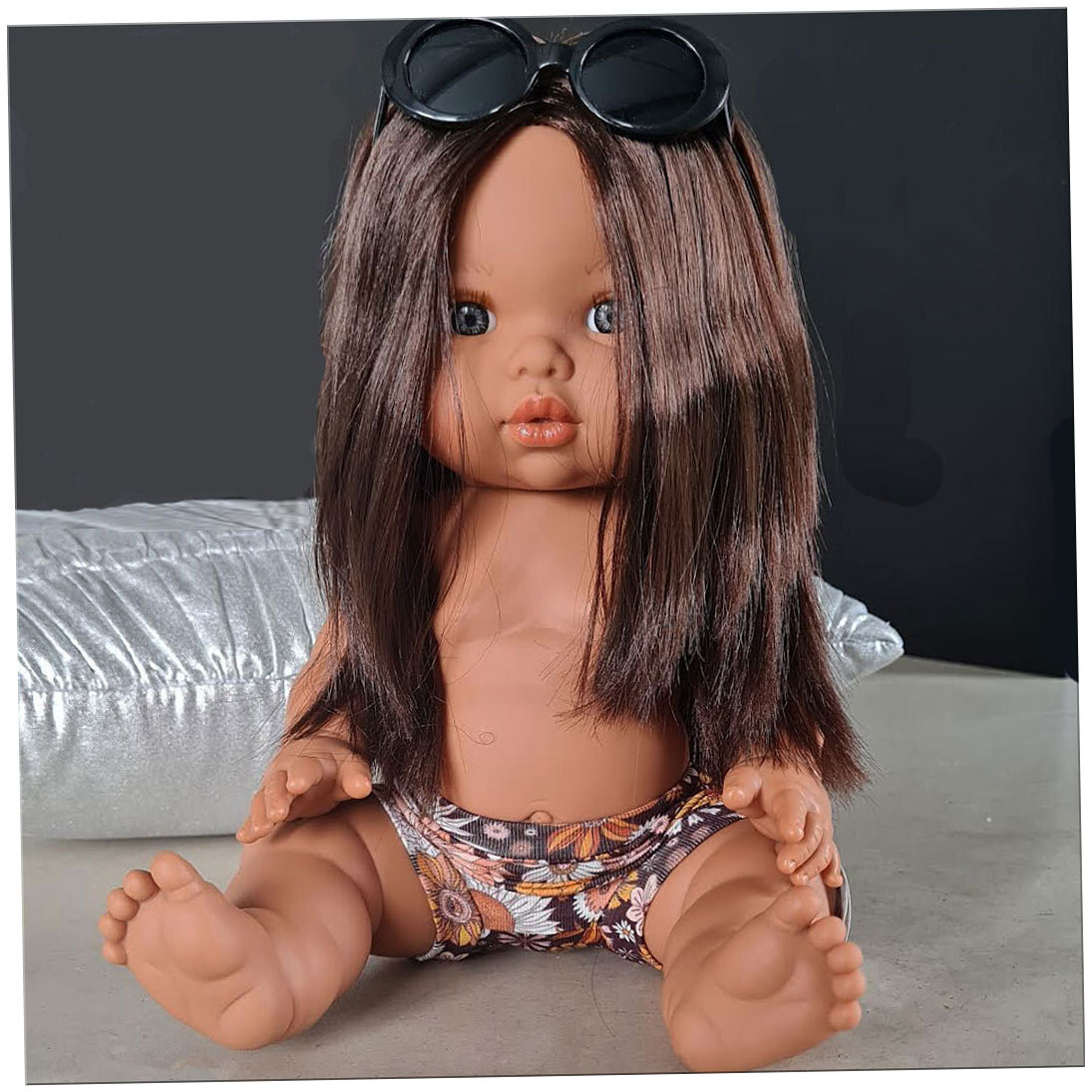 Maman poule et papa coq Paola Reina Gordi girl with panties from Maman Poule et papa coq