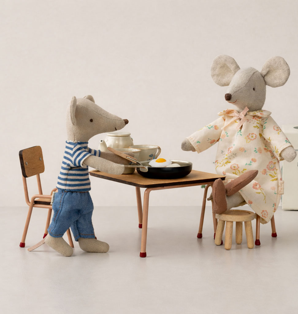 Maileg Maileg chair for the mice / Dark powder