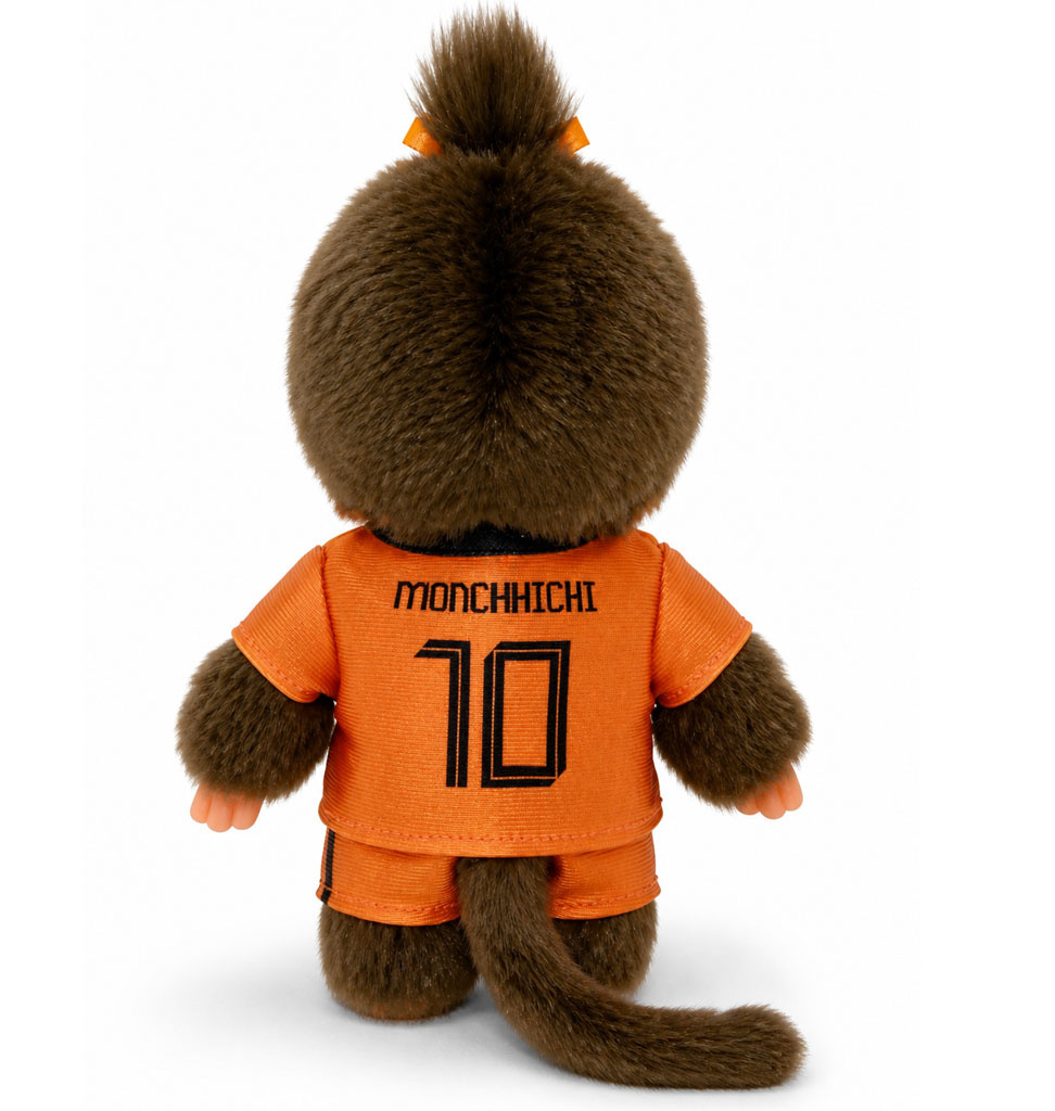 Monchhichi Monchhichi girl in orange football kit / World Cup 2026