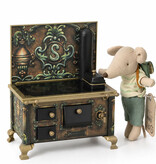 Miniature stove with oven for the mouse house / dollhouse