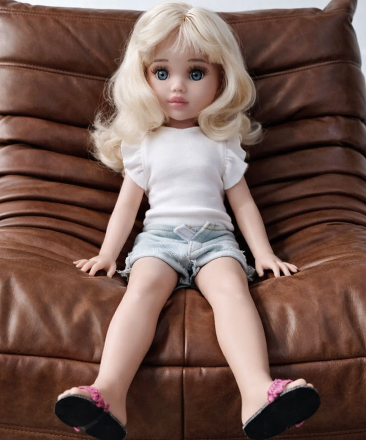 Paola Reina poppen Paola Reina Amigas doll Clara with clothes / show model
