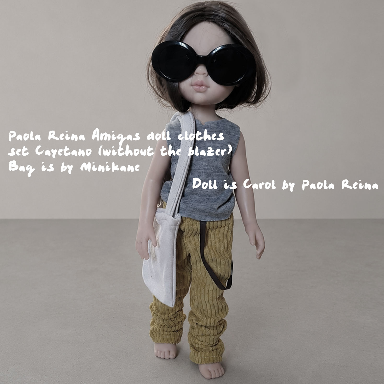 Paola Reina poppen Paola Reina Amigas Puppe Carol mit superlangen Haaren