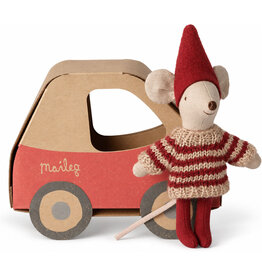 Maileg Maileg Kleine Schwester Weihnachtsmaus mit Auto