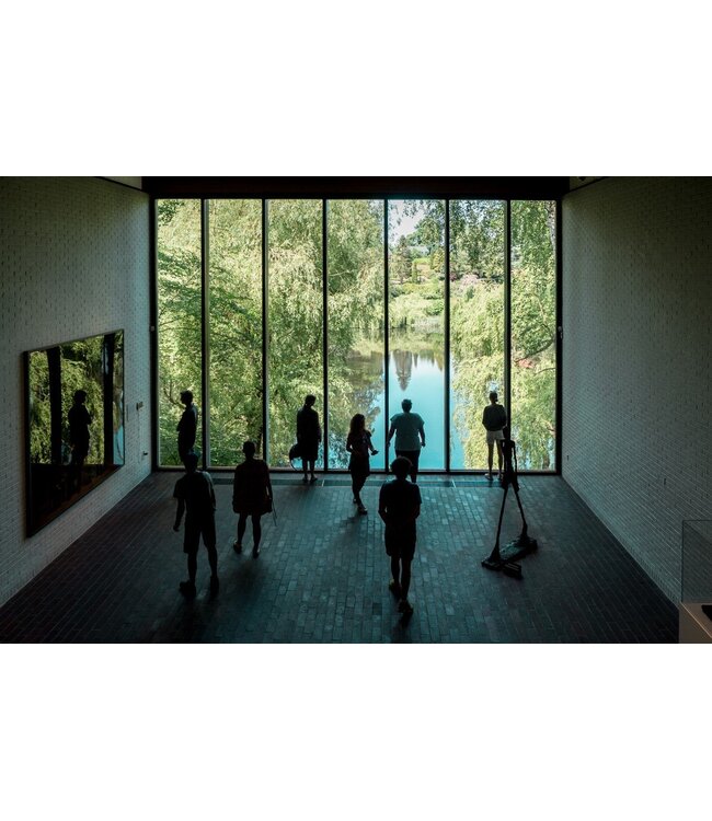 How to Visit an Art Museum