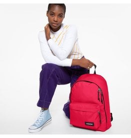 Eastpak Eastpak Out Of Office Hibiscus Pink schooltas met laptopvak