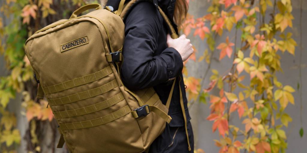 Cabinzero Military 44L handbagage Military Navy ultralichte cabin rugzak