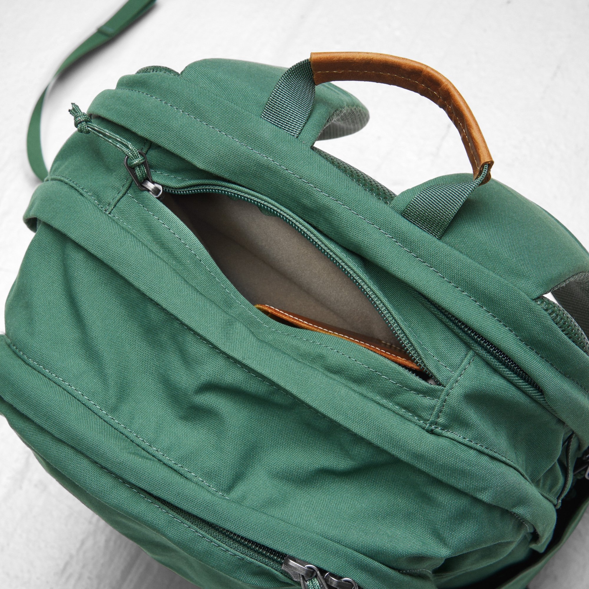 Fjallraven Fjallraven Raven 28 rugzak - Deep Patina
