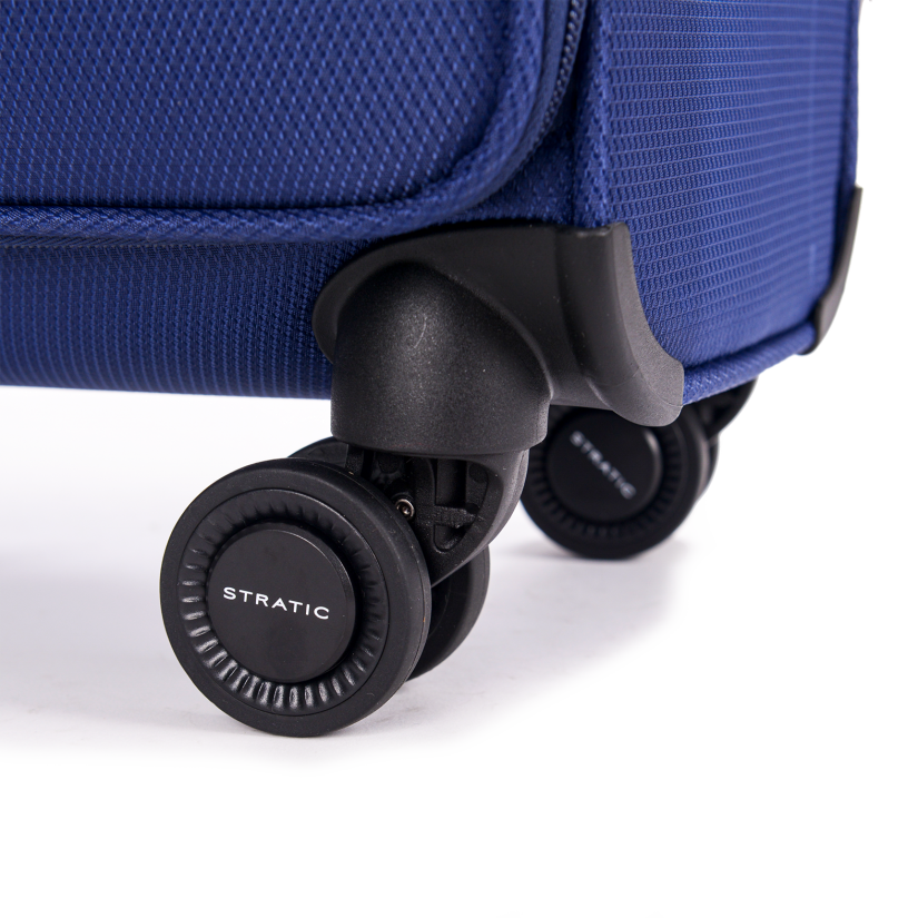 Stratic Stratic Light+ Middenmaat Koffer M – 68 cm - Donkerblauw