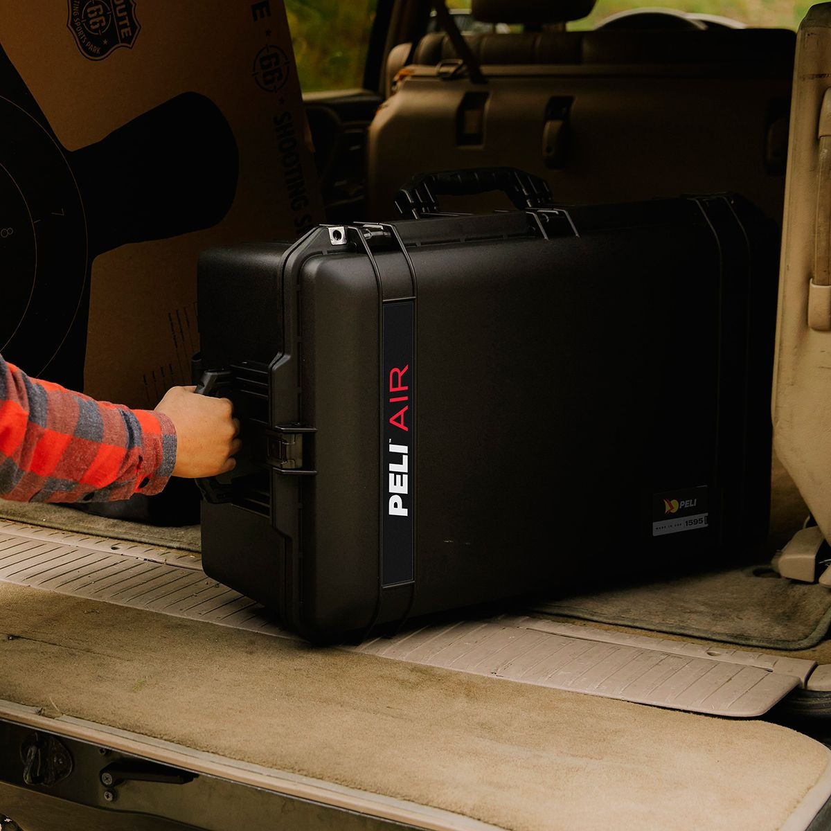 Peli  Peli 1595 Air – Onverwoestbare middenmaat rolkoffer - Black