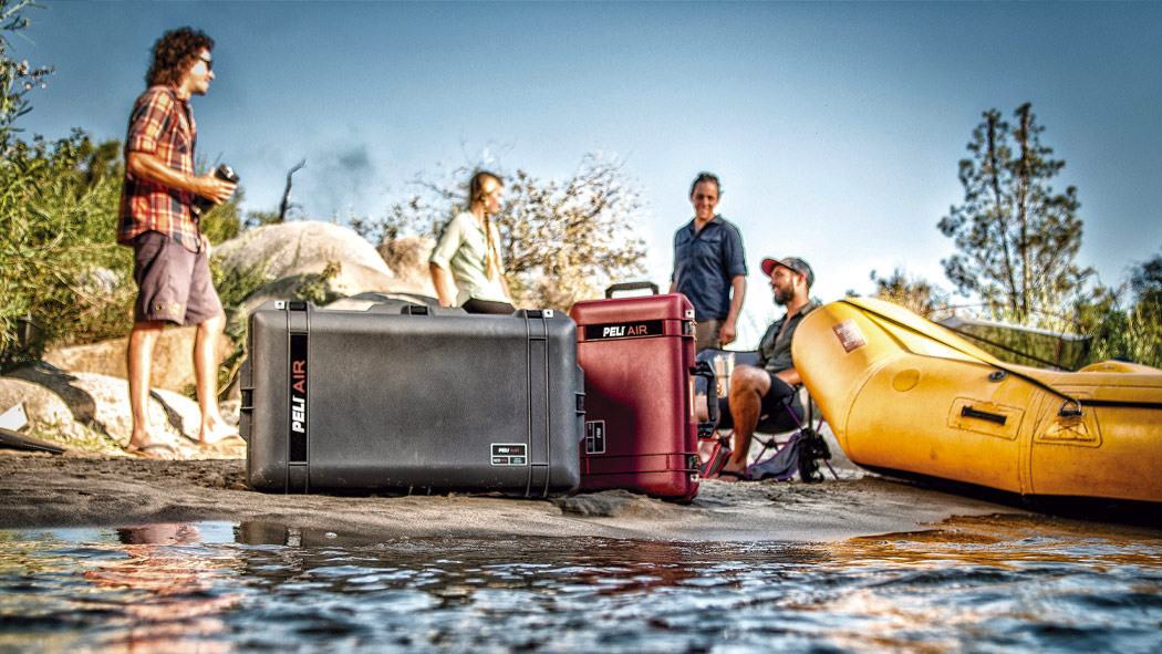 Peli  Peli 1615 Air Travel – Onverwoestbare grote maat rolkoffer - Indigo