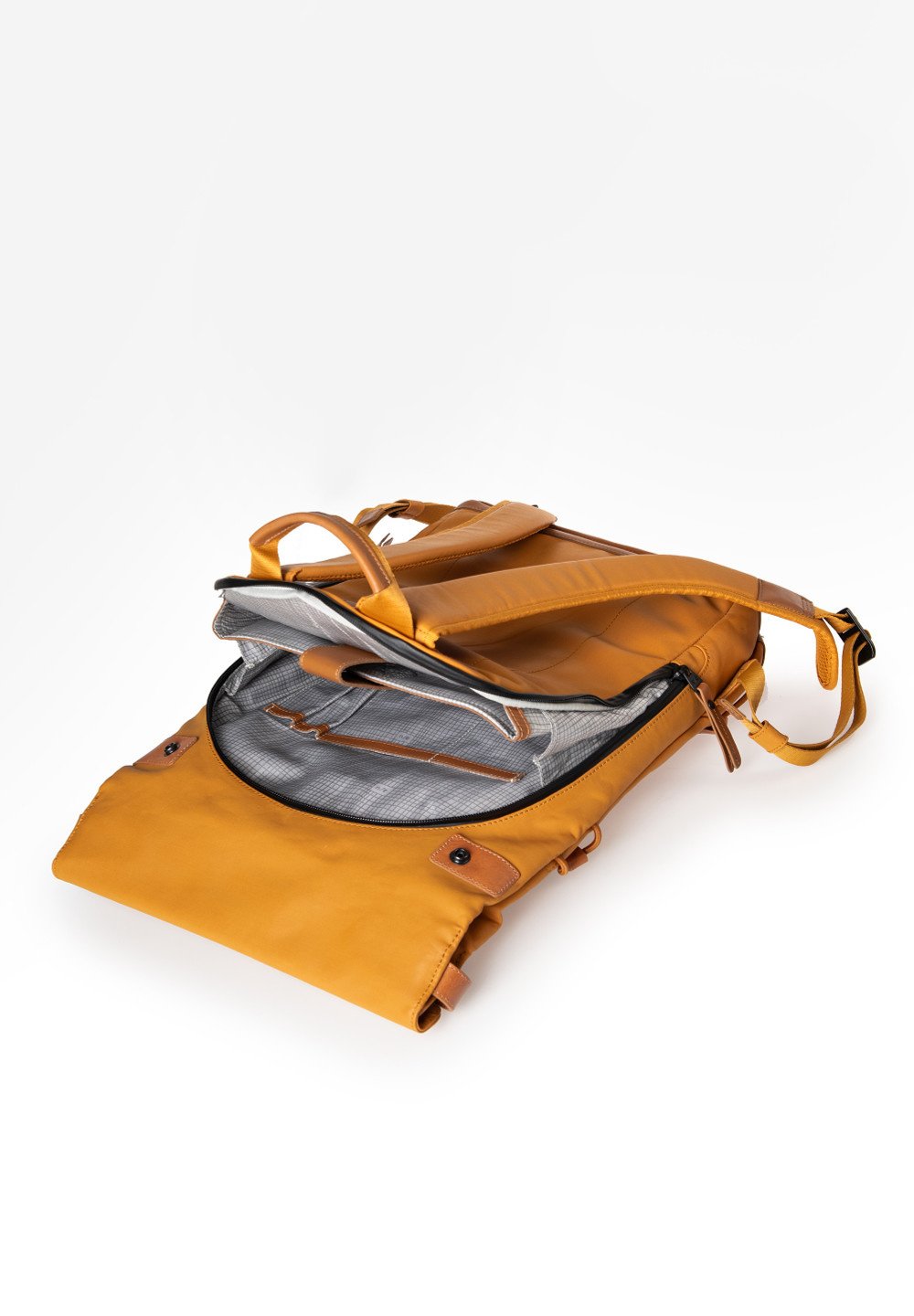 Aunts and Uncles Aunts and Uncles Japan - Yokohama rugzak 13" - Butterscotch