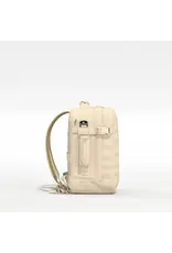 Cabinzero Cabinzero Classic Tech 28L - laptoprugzak handbagage 40 x 30 x 20 cm -  Shell White