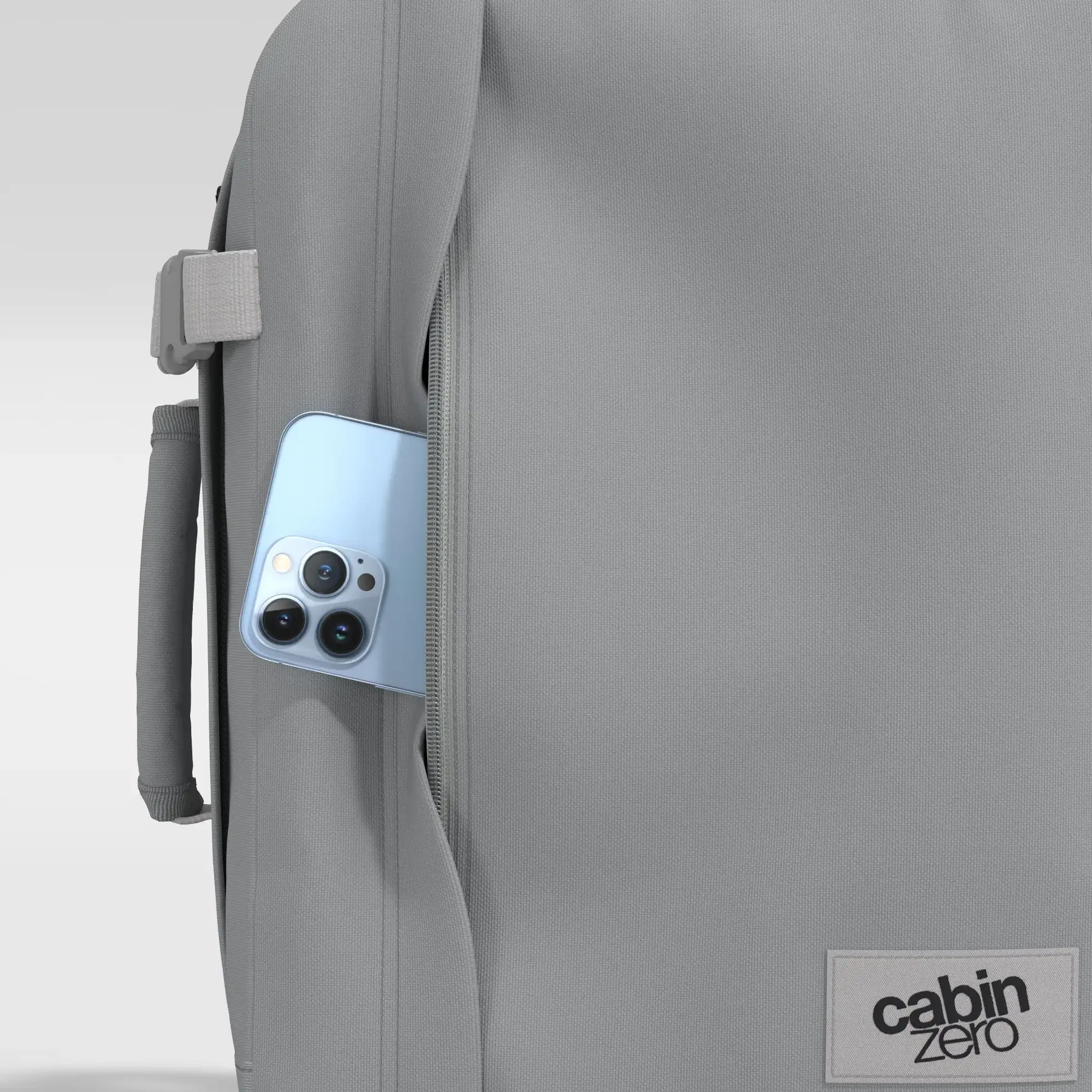 Cabinzero Cabinzero Classic Tech 28L - laptoprugzak handbagage 40 x 30 x 20 cm -  Silver Storm