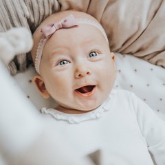 Your Little Miss Newborn baby haarbandje met kanten strik - Antique mauve