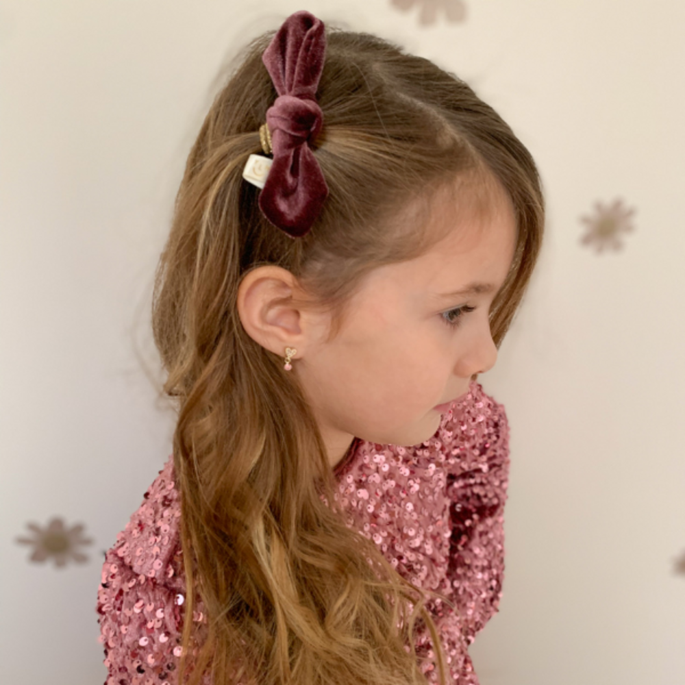 Your Little Miss Haarelastiekjes met ronde strik Gwen - plum velvet Your Little Miss Haarelastiekjes met ronde strik Gwen - plum velvet